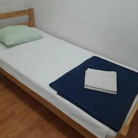 Airport Nikki Apartment Belgrade