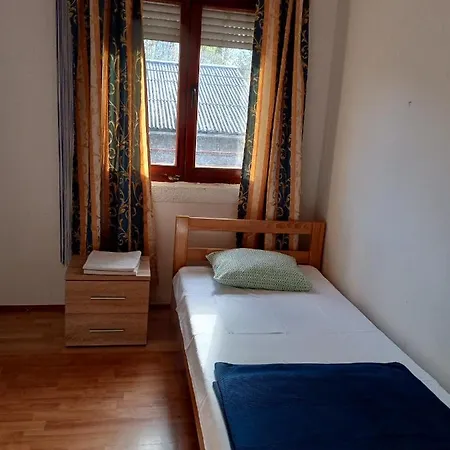 Airport Nikki Apartment Belgrade